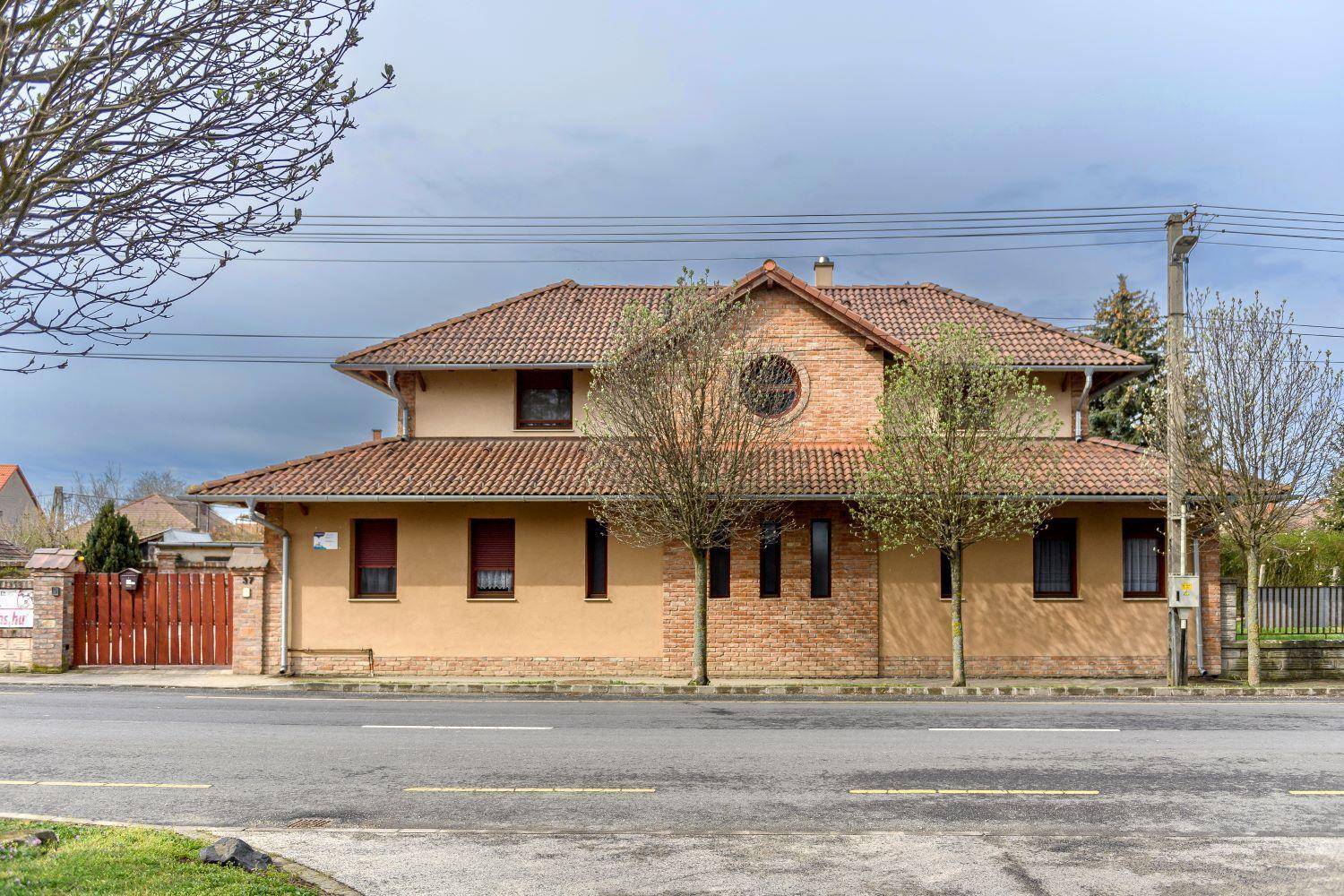 Cherry Apartmanhaz Sárvár Extérieur photo